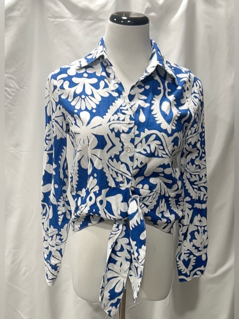 Christian Siriano New York Blue White Floral Tie Front Button Down Shirt M